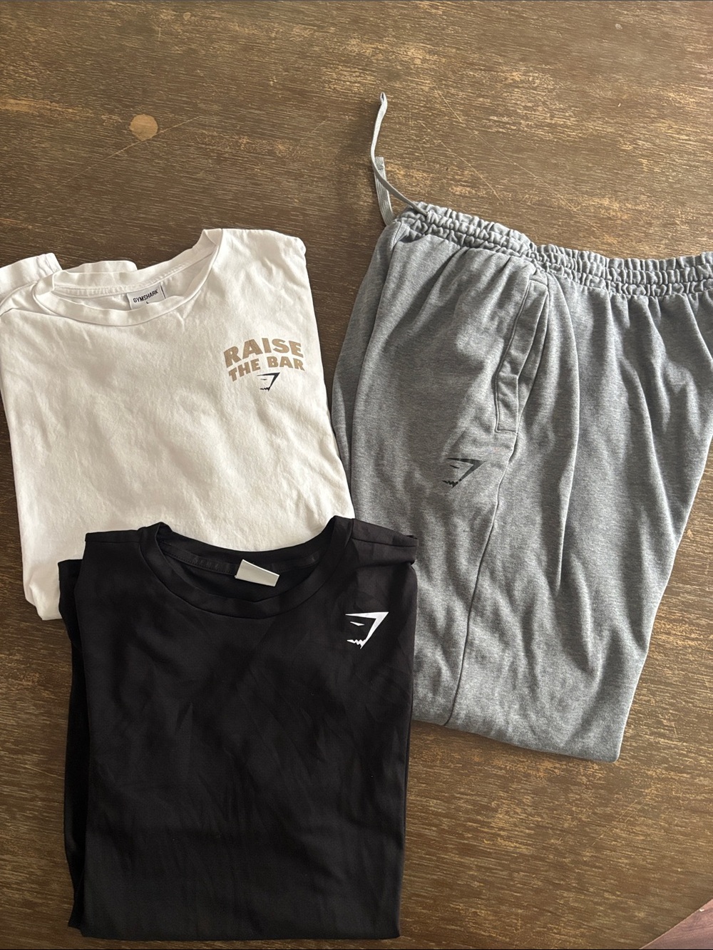 Gymshark Joggers/Performance Tee/Long Sleeve Tee size Large